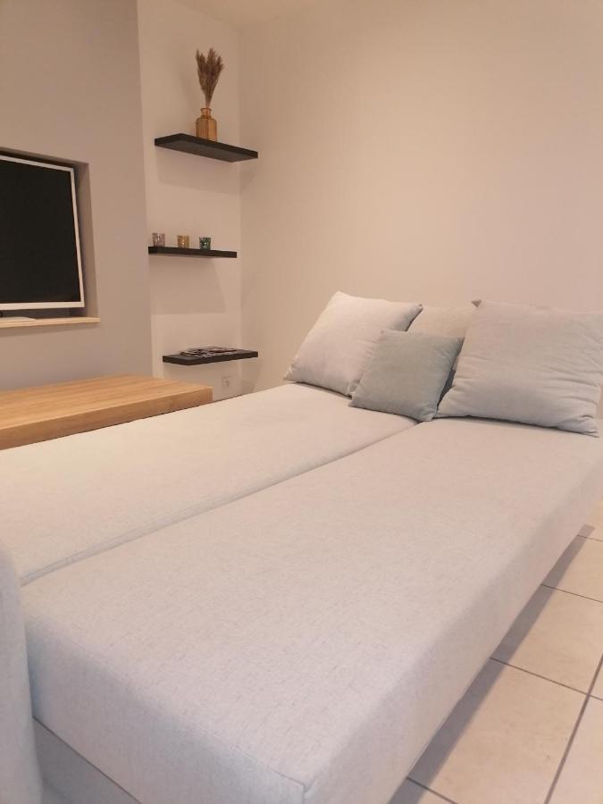 Jolie appartement à 10 minutes du lac du salagou Cabrieres  Extérieur photo